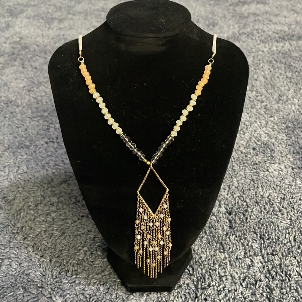 NWOT cute necklace